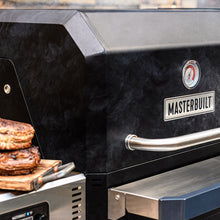 Load image into Gallery viewer, Masterbuilt® Gravity Series 1050 Grill &amp; Smoker
