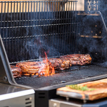 Load image into Gallery viewer, Masterbuilt® Gravity Series 1050 Grill &amp; Smoker
