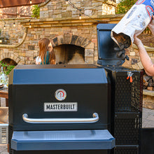 Load image into Gallery viewer, Masterbuilt® Gravity Series 1050 Grill &amp; Smoker
