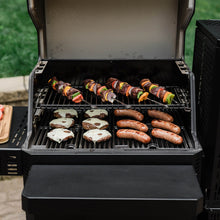 Load image into Gallery viewer, Masterbuilt® - Gravity Series™ 600 Digital Charcoal BBQ &amp; Smoker - NEW!
